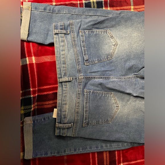 Cuffed jeans - Picture 2 of 3